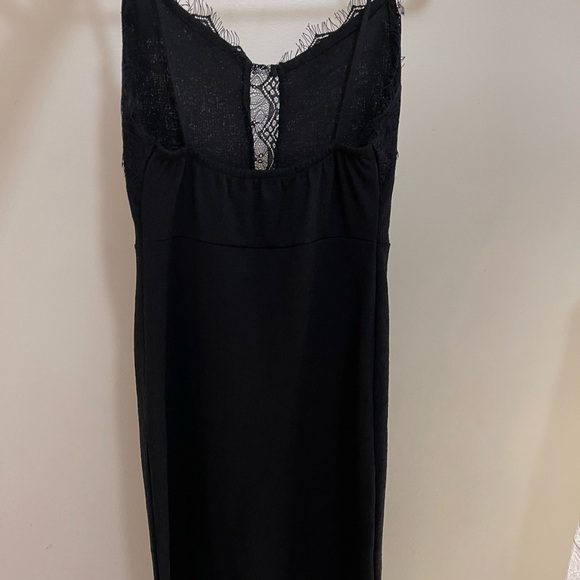 Zara - Picture 7 of 7